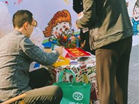 爱是彩虹，让世界变的五彩缤纷！　　　　　　 ——记东沙湖小学二星（2）中队爱心义卖活动