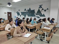 学习两会精神 凝聚奋进力 ——记东沙湖小学第四党支部3月主题党日活动
