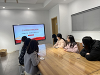 东沙湖小学第二党支部开展“学习贯彻全国两会精神”主题党日活动