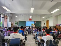 细节彰显文明，礼仪在我心中 ——记东沙湖小学文明礼仪主题班会
