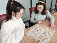 凝心聚力&nbsp;趣味无限——记东沙湖小学教职工益智类游戏活动