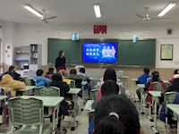 安全为首 防疫为先——记东沙湖小学学生假期防疫安全教育主题班会