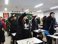 争做沙湖追梦人——东沙湖学校中学部2018-2019学年度第二学期开学典礼